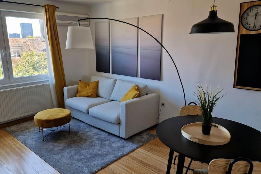 Midnight Blue Oasis - Center, Free Parking Appartement Zagreb Buitenkant foto
